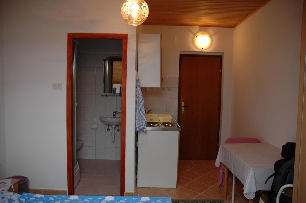Apartment Latinovic Vodice Zimmer foto
